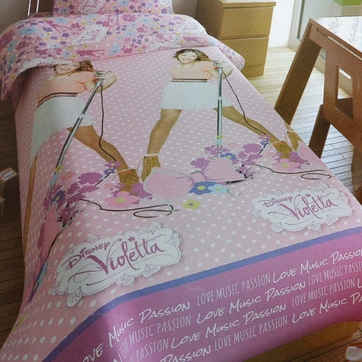 Trapuntino Copriletto Violetta Passion Disney Singolo Una Piazza M868 5 Trapuntino Copriletto Violetta Passion Disney Singolo Una Piazza M868 - immagine 3